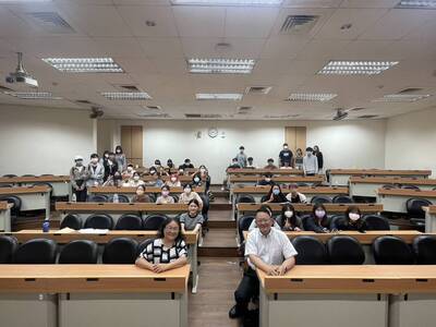 2023.06.05International scholar Professor Chen Guanzhou lecture activity
